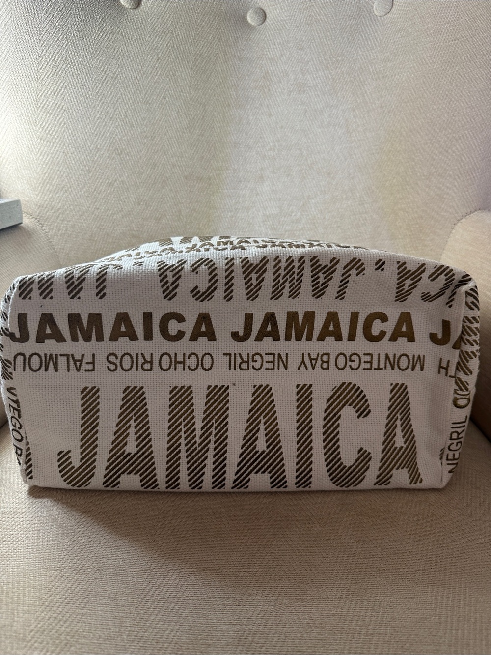 Jamaica Print Canvas Tote Bag in White and Brown - Picture 4 of 8